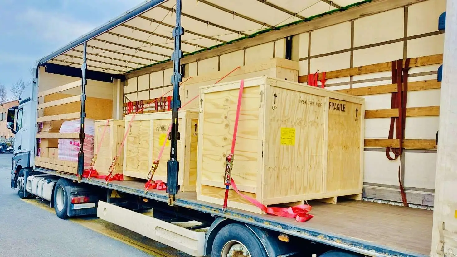 Full load delivery by international moving company in Lithuania